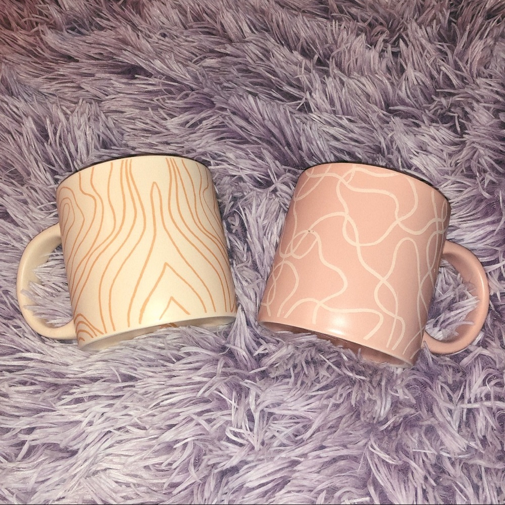 Set of 2 Whitney Kerney mugs